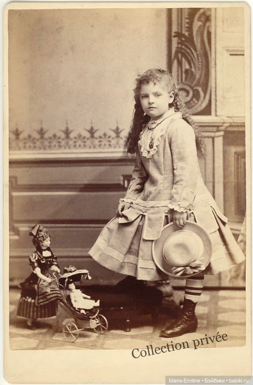 Дети с игрушками и без — Всё об антикварных куклах: история