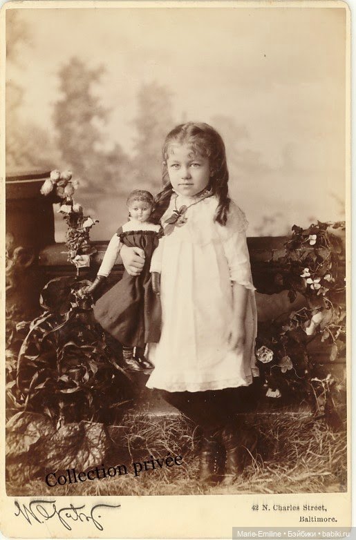 Дети с игрушками и без. Старинные фотографии