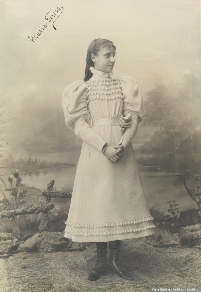 Дети с игрушками и без — Всё об антикварных куклах: история