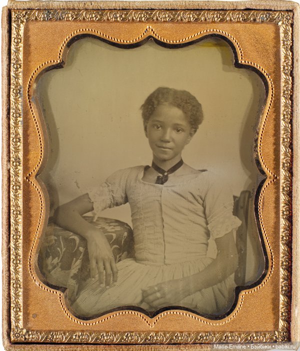 Молодые дамы на старинных фотографиях