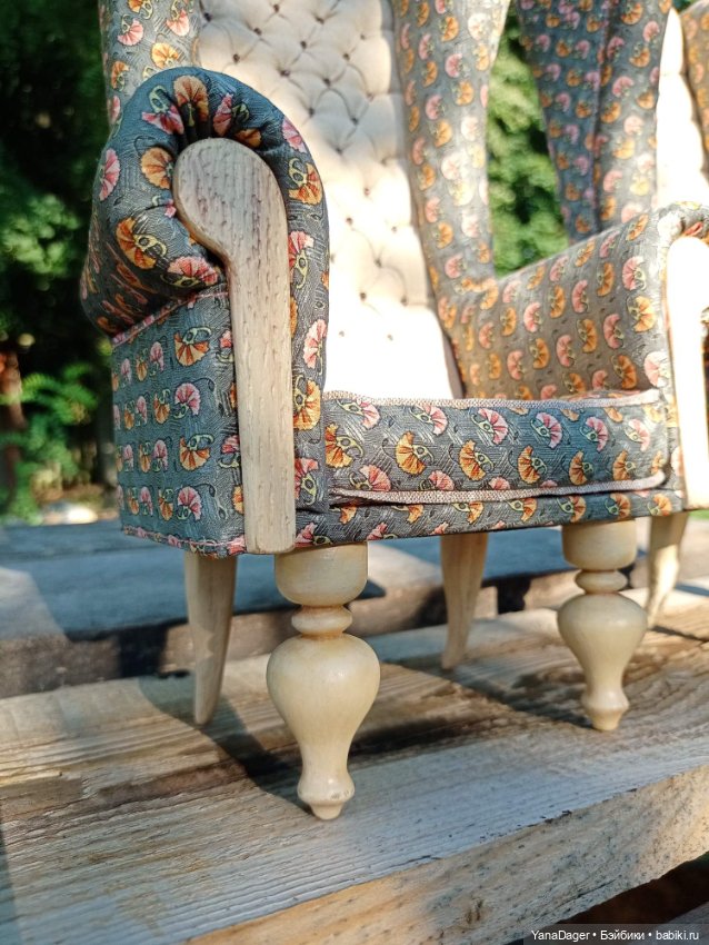 Пара кресел. Закончила — Мебель для кукол и домиков: фото (фото 3)