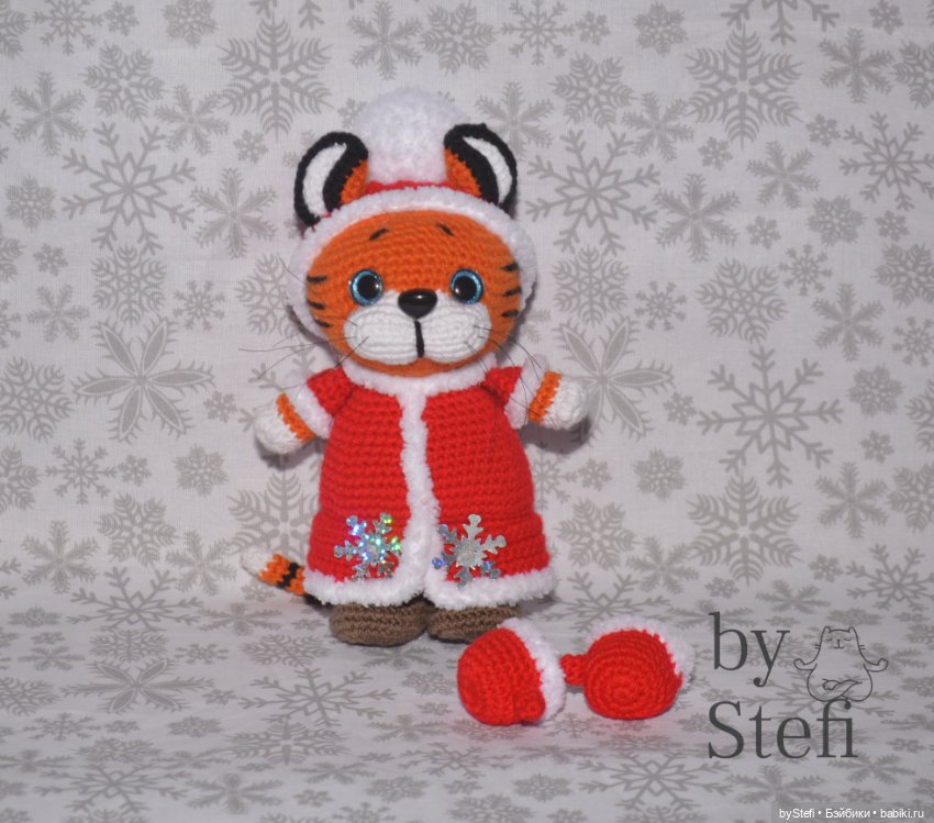 А вот и дедуля к Снегурке связался. Символ 2022 (фото 5)