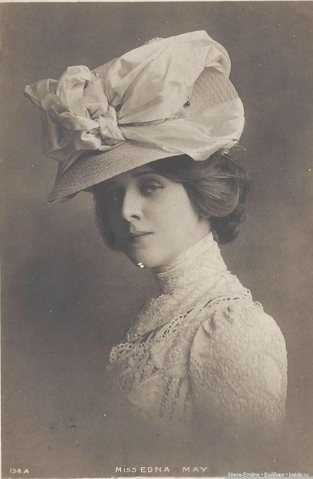 Молодые леди из прошлого — Всё об антикварных куклах: история