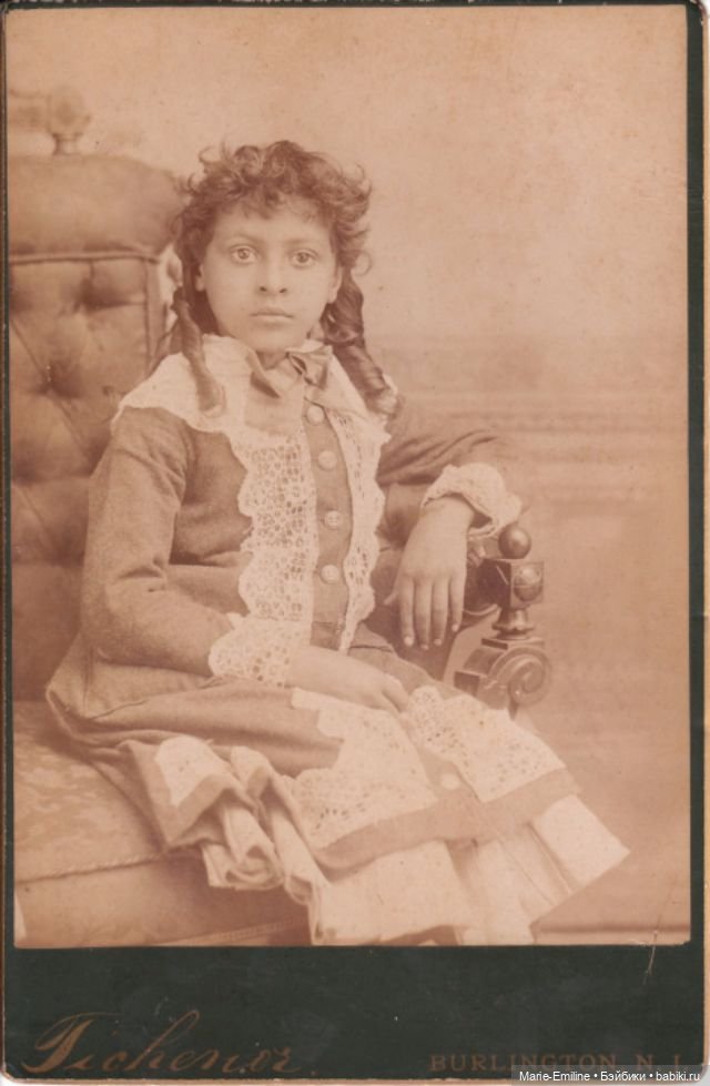 Дети с игрушками и без. Старинные фотографии