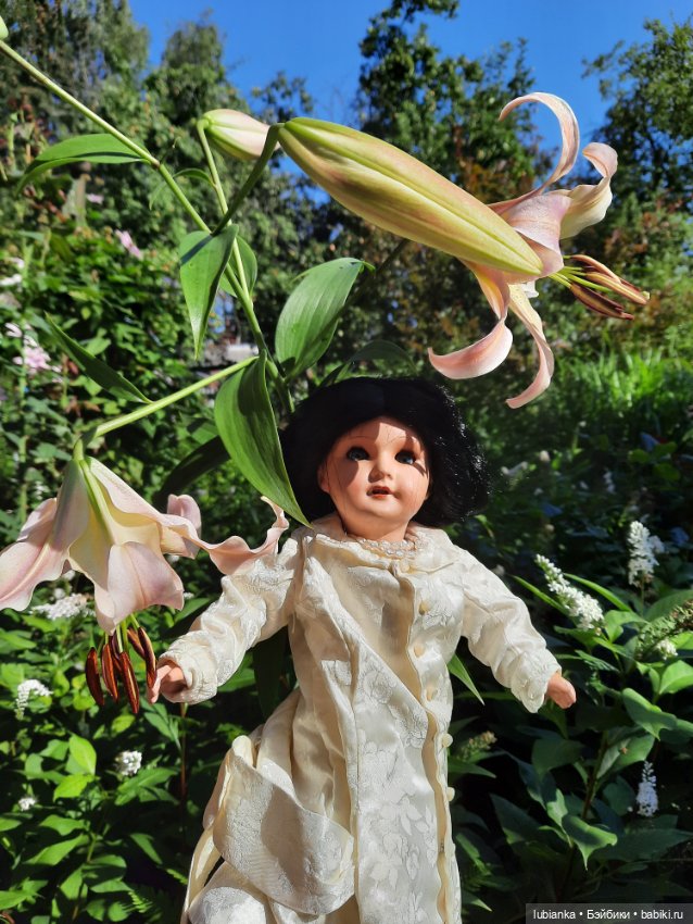 Просто утром вышли в сад — Антикварные куклы Unis France (Юнис): молд 301