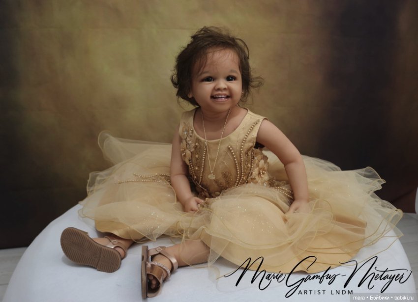 Shanti скульптора Ping Lau, автор прототипа Marie Metayer