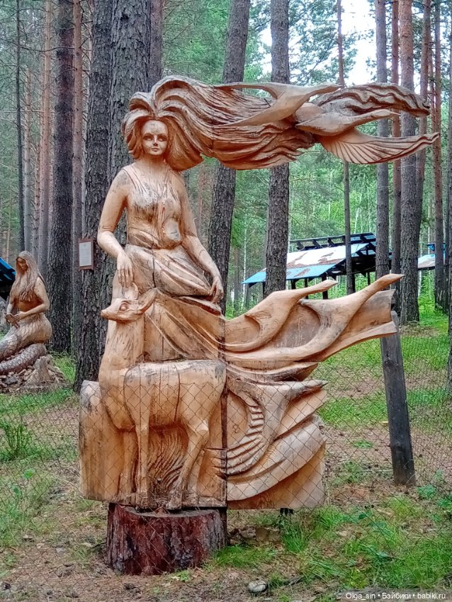 Лукоморье - парк деревянных скульптур