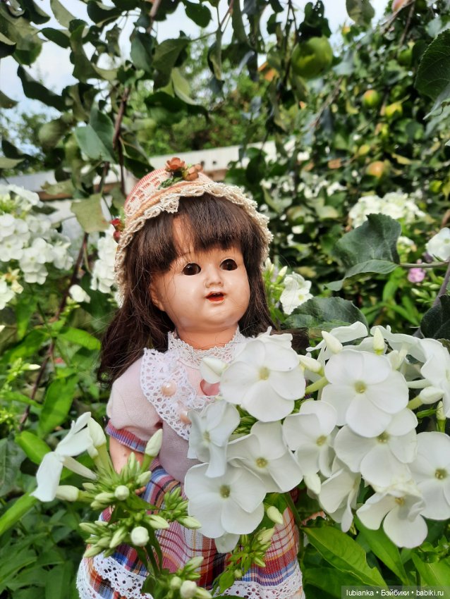 Куклы разные нужны... и цветы тоже (фото 4)