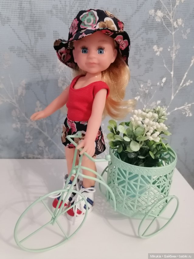 Большой привет от маленькой такой компании