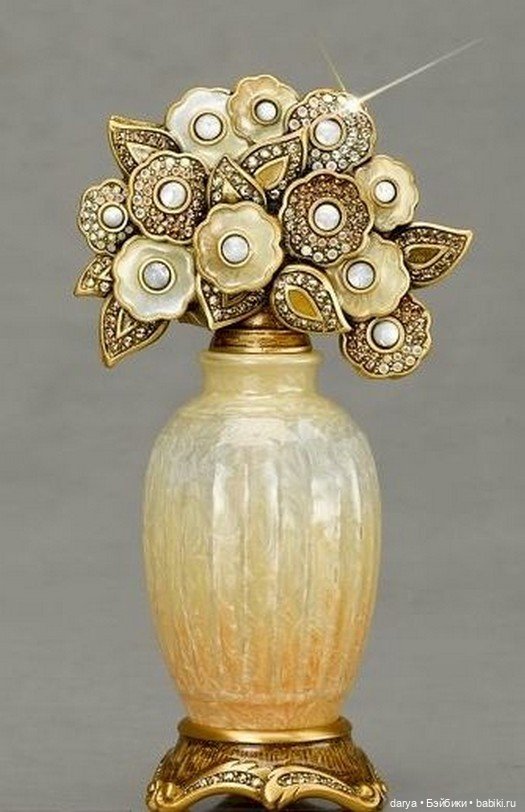 Антикварные флаконы для духов