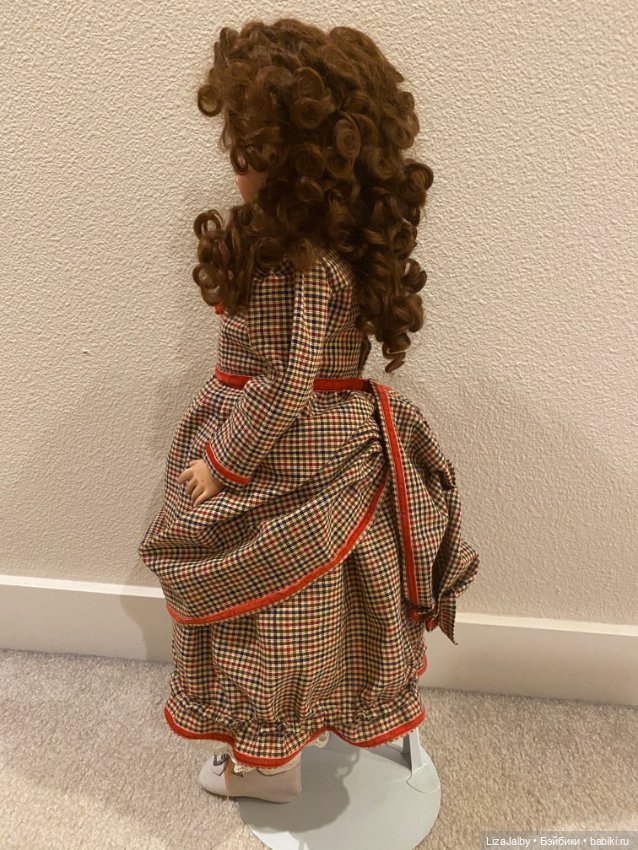 Новое платье для антикварки (фото 2)