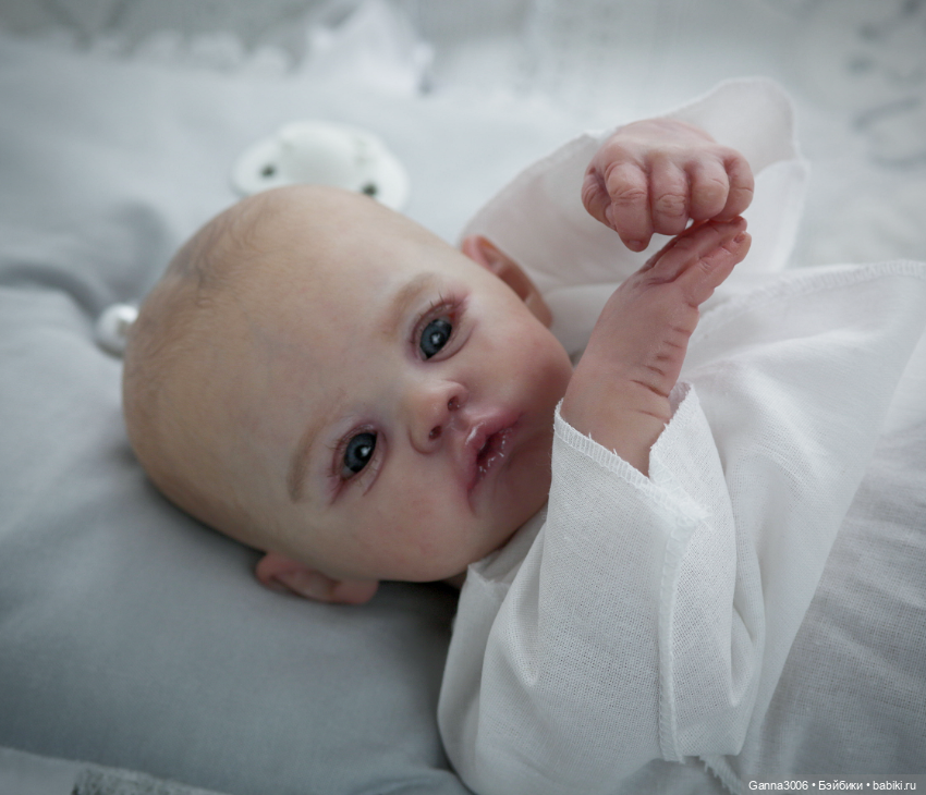 Малышка Медея( Meadow by Andrea Arcello)