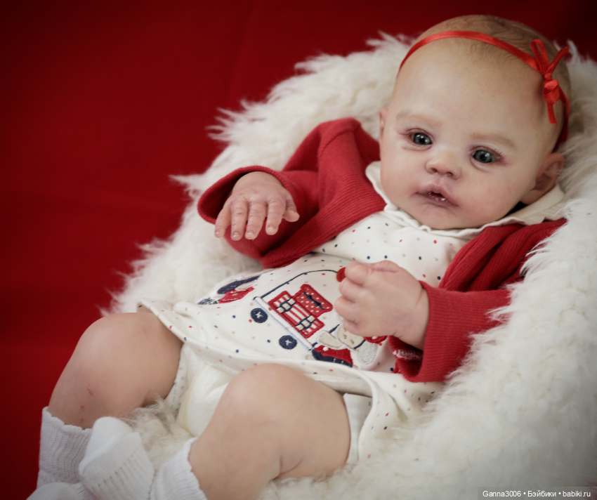 Малышка Медея( Meadow by Andrea Arcello)