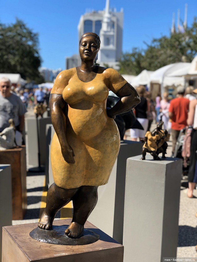 Нигерийский скульптор Nnamdi Okonkwo