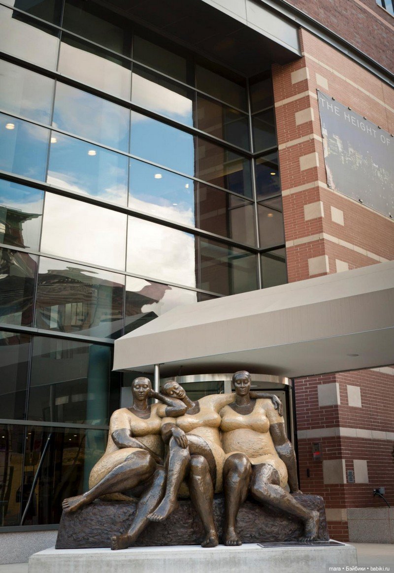 Нигерийский скульптор Nnamdi Okonkwo