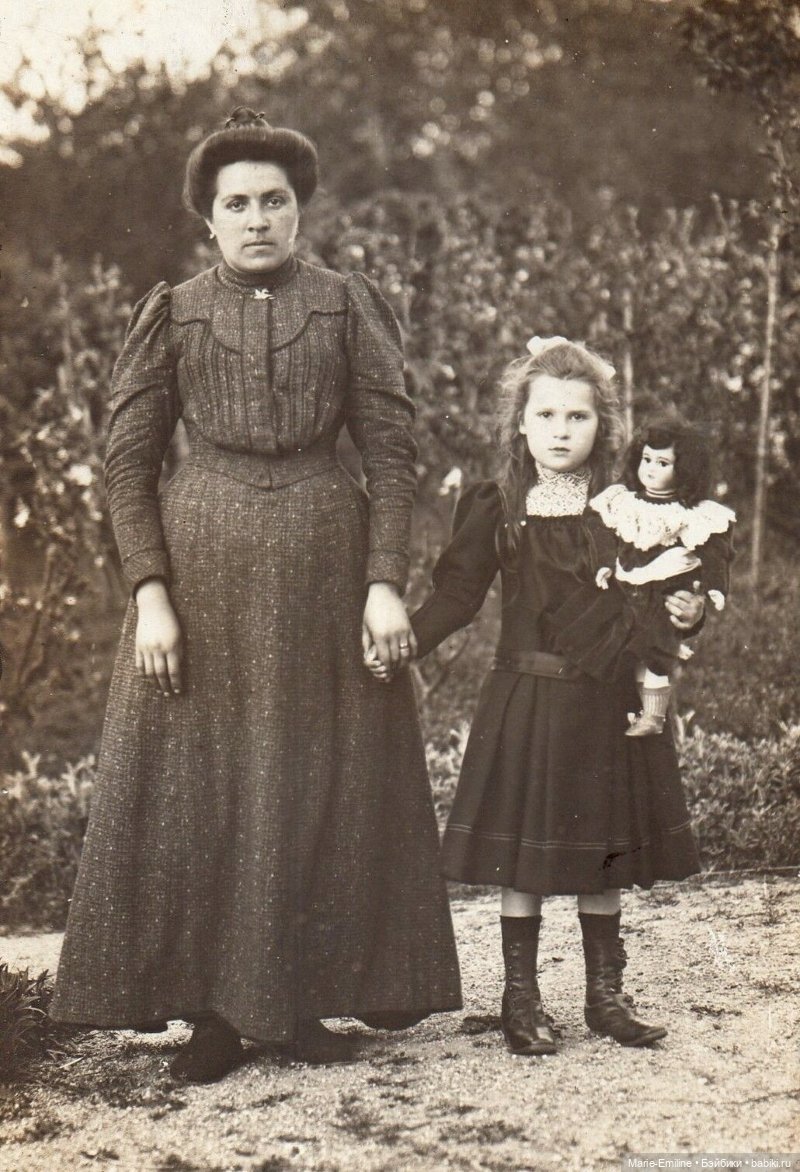 Старинные семейные фотографии