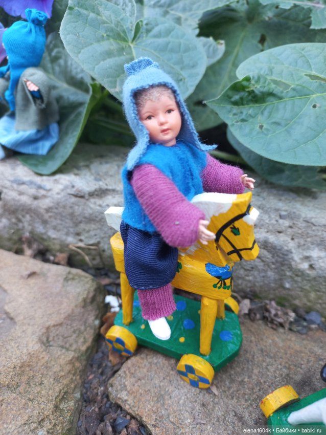 Прогулка Дюймовочек — Игровые мини