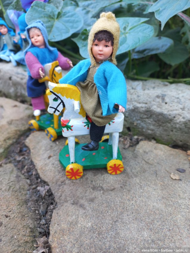 Прогулка Дюймовочек — Игровые мини