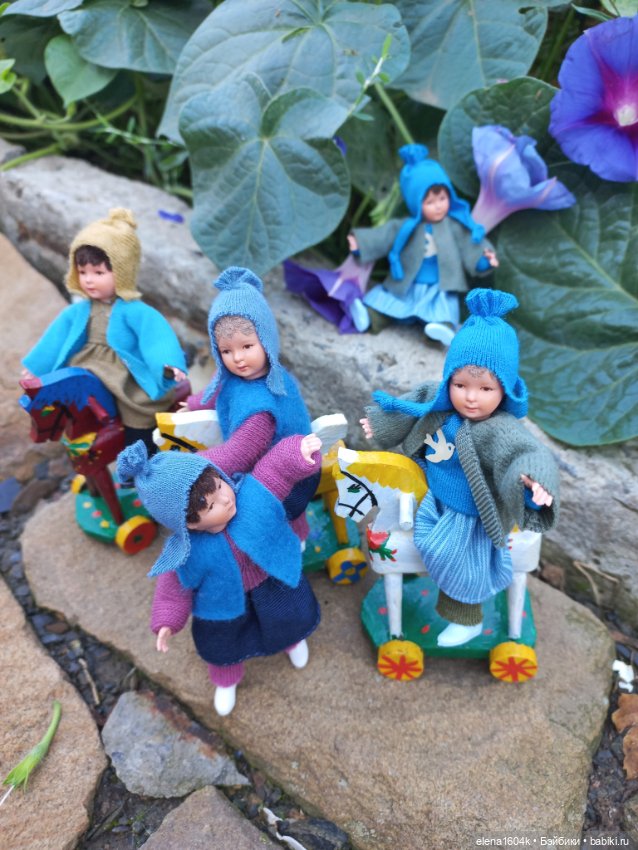 Прогулка Дюймовочек — Игровые мини