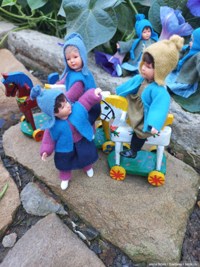 Прогулка Дюймовочек — Игровые мини