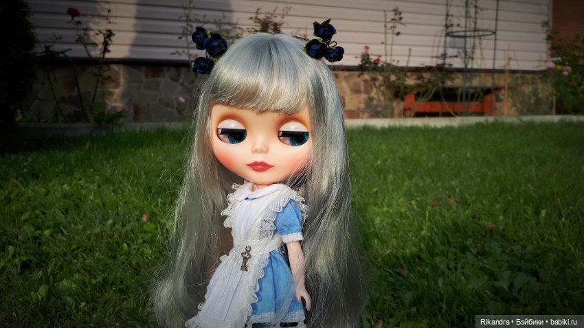 Blythe которая гуляет сама по себе