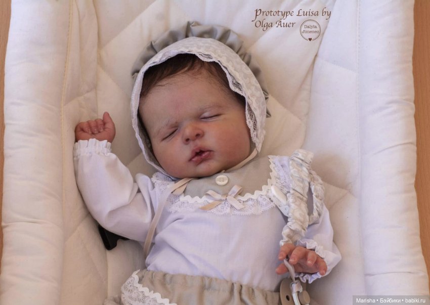 Lusia скульптора Olga Auer, автор прототипа Dalyla Jimenez