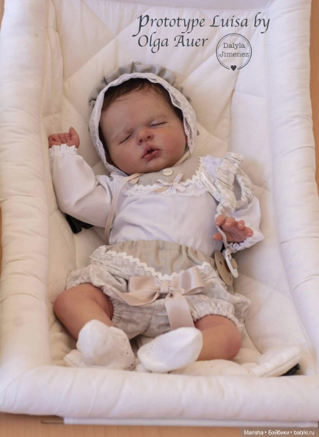 Lusia скульптора Olga Auer, автор прототипа Dalyla Jimenez