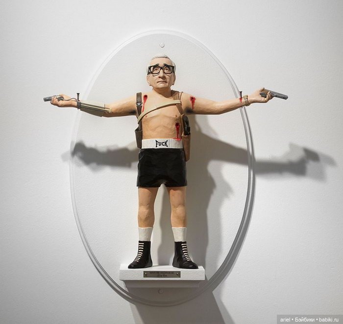 Режиссеры известных фильмов в скульптурах Майка Ливита (фото 5)