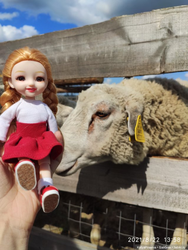 Обновки для Сонечки и немного фото с прогулки