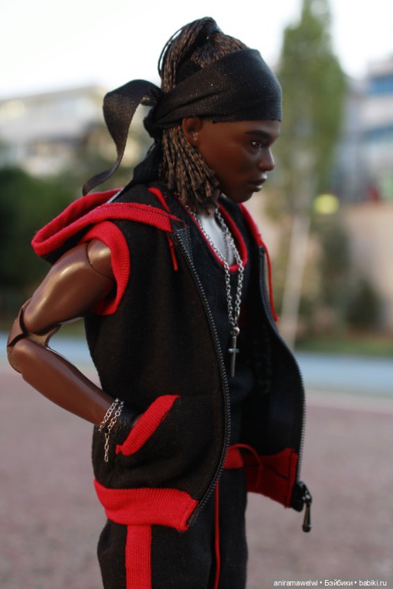 Джем на стадионе — Куклы Barbie (Барби): Looks (фото 4)