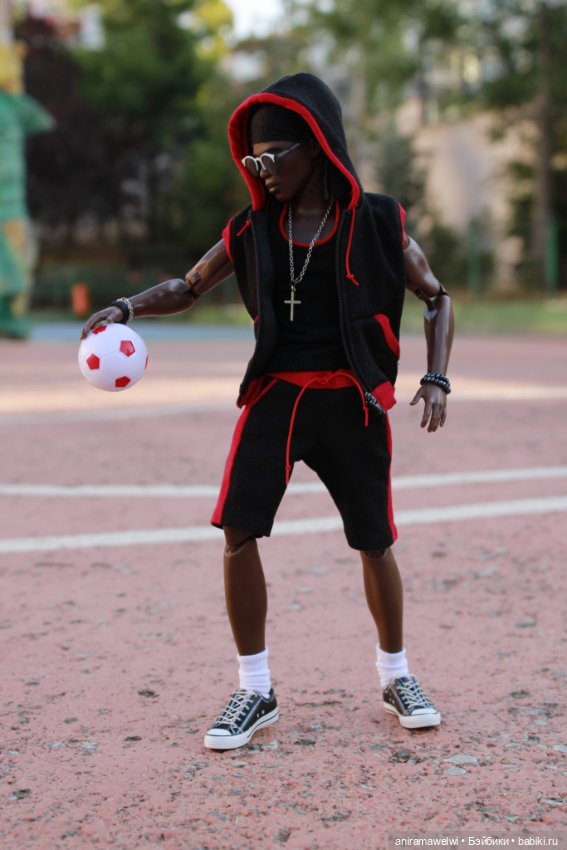 Джем на стадионе — Куклы Barbie (Барби): Looks (фото 9)