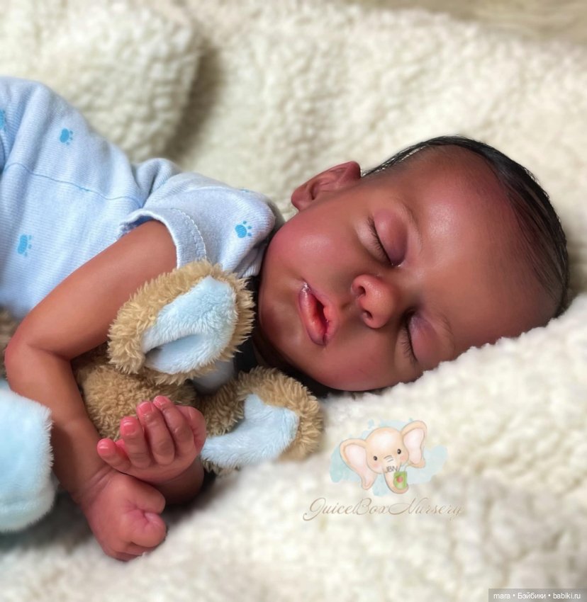 Ilia скульптора Brandy Coffey, автор прототипа Juiceboxnursery