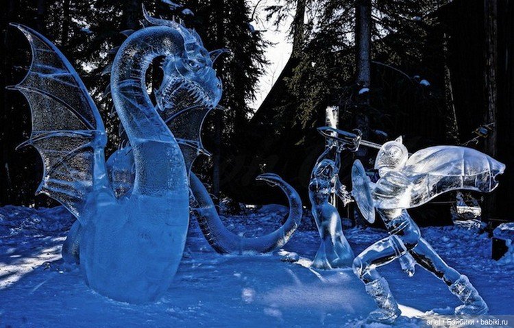 Удивительные ледяные скульптуры авторства одной семьи (фото 3)