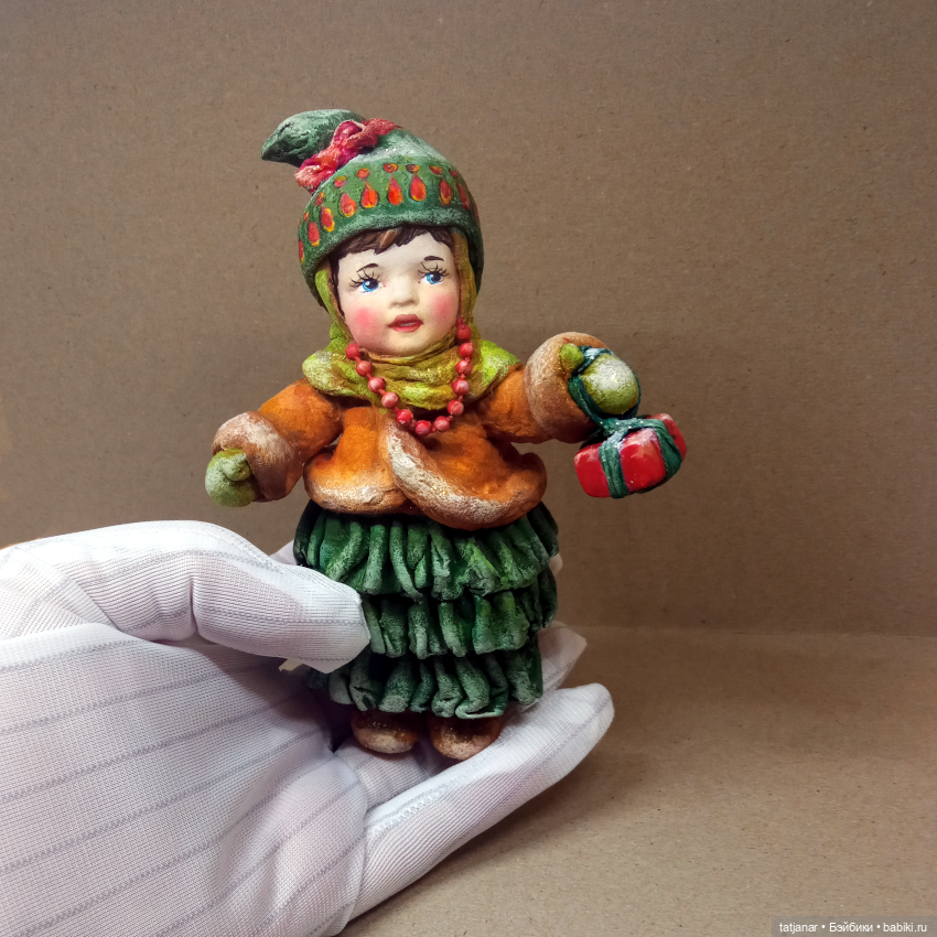 Ватная девочка в костюме елочки на елочку (фото 5)