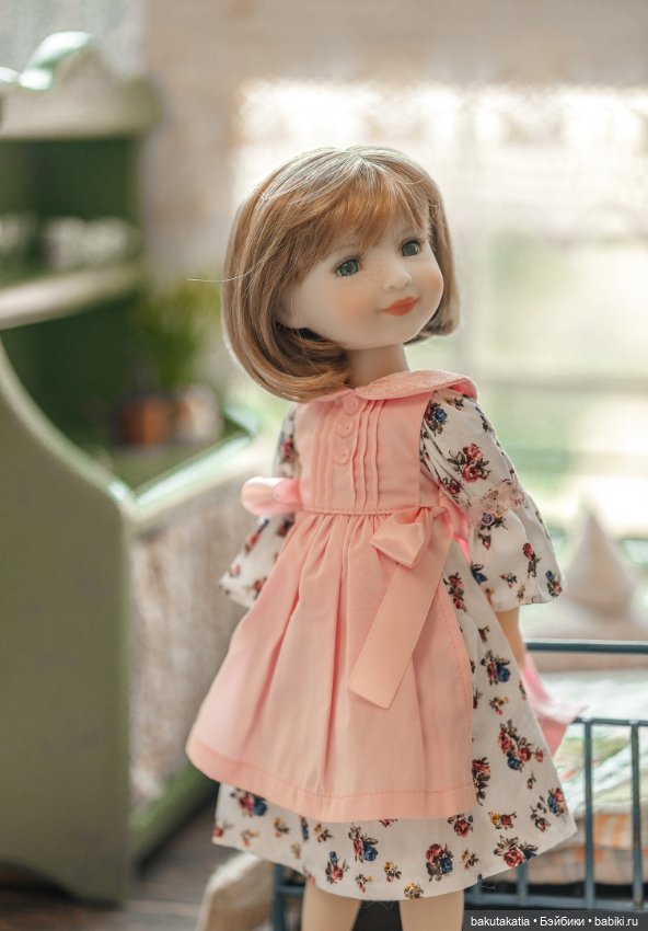 Ребекка в своей комнатке — Куклы Ruby Red (Руби Ред) Fashion Friends: Siblies (фото 2)