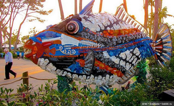 Скульптуры из мусора от организации Washed Ashore