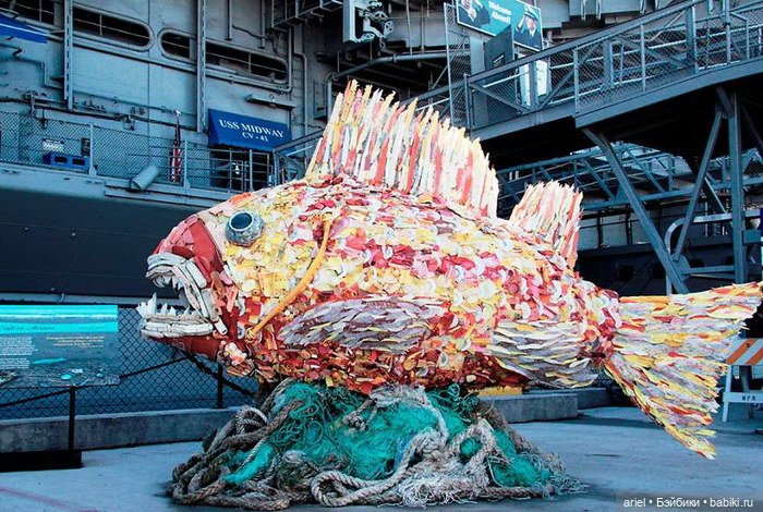 Скульптуры из мусора от организации Washed Ashore (фото 3)