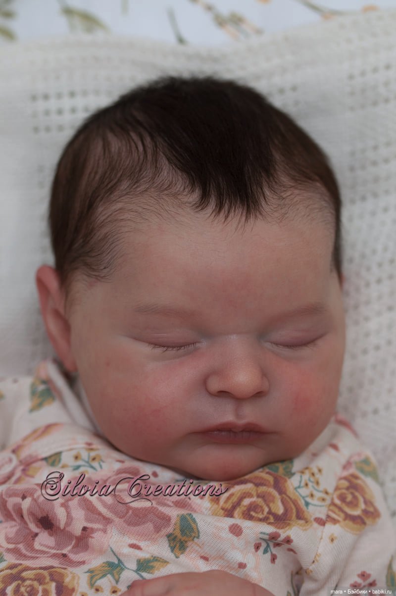 Laura скульптора Bonnie Brown, автор прототипа Silvia Ezquerra