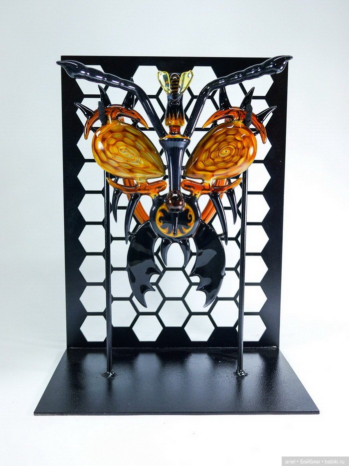 Стеклянные фигуры Etai Rahmil