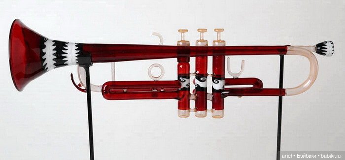 Стеклянные фигуры Etai Rahmil