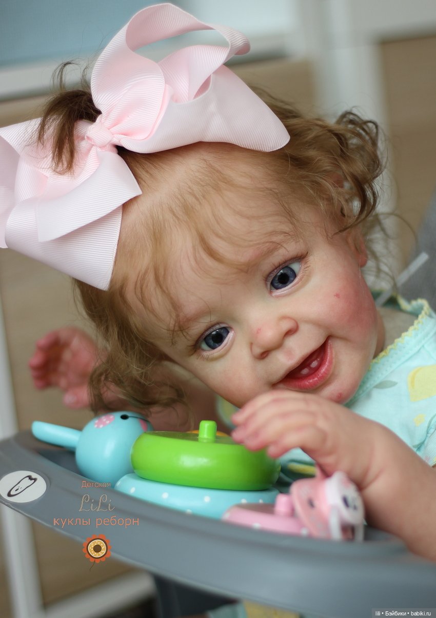 Улыбающаяся малышка из молда Янник (фото 4)