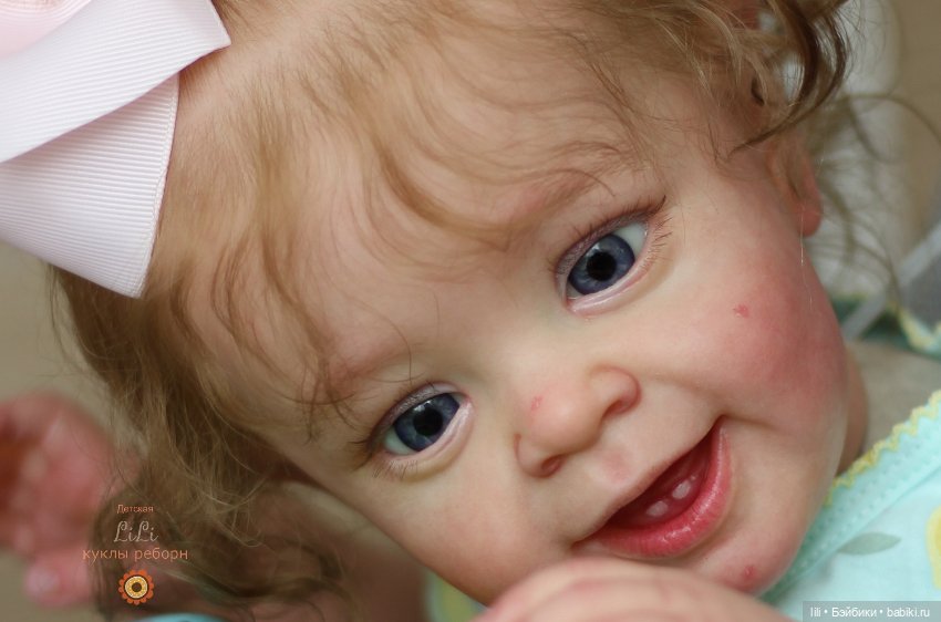 Улыбающаяся малышка из молда Янник (фото 6)