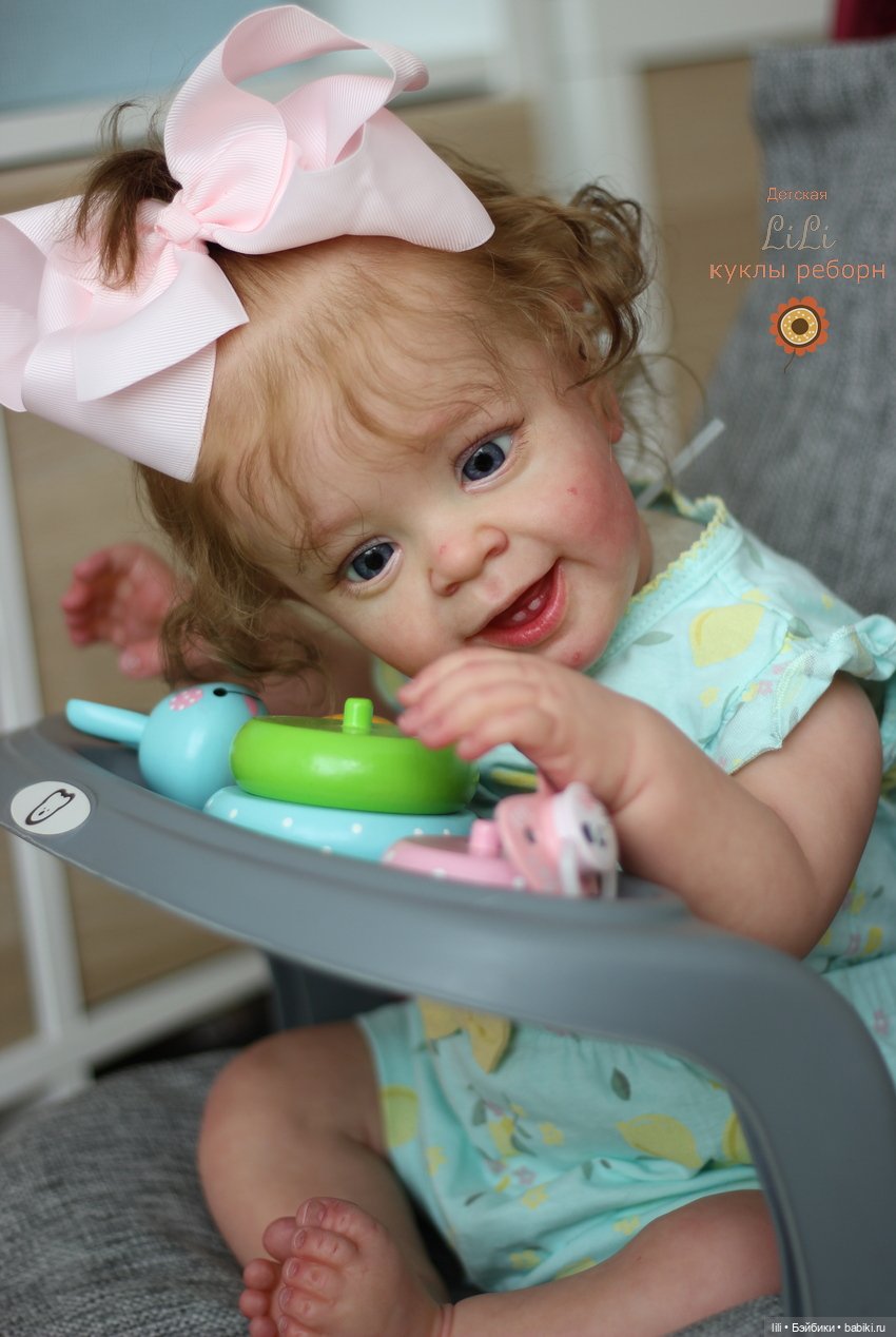 Улыбающаяся малышка из молда Янник (фото 3)