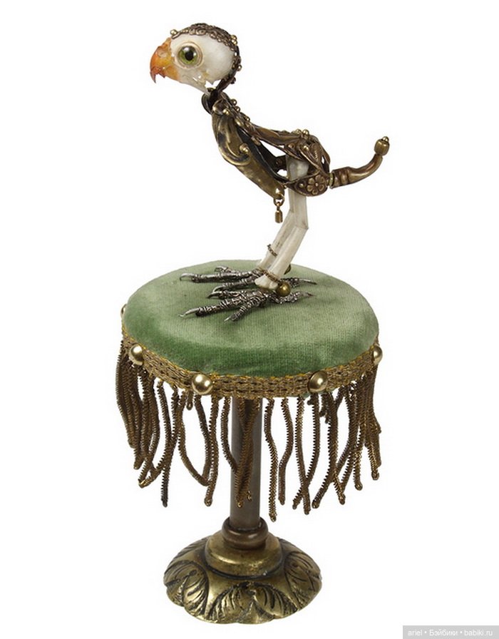 Скульптуры из старых вещей от автора Jessica Joslin