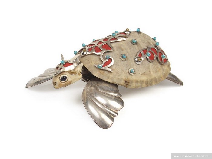 Скульптуры из старых вещей от автора Jessica Joslin