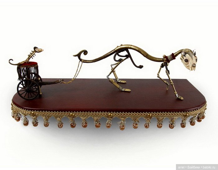 Скульптуры из старых вещей от автора Jessica Joslin