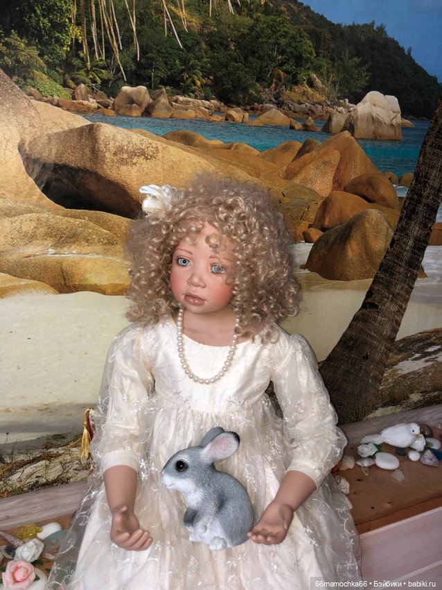 Я оглянулась посмотреть, не оглянулась ли она чтоб, посмотреть не оглянулась ли я