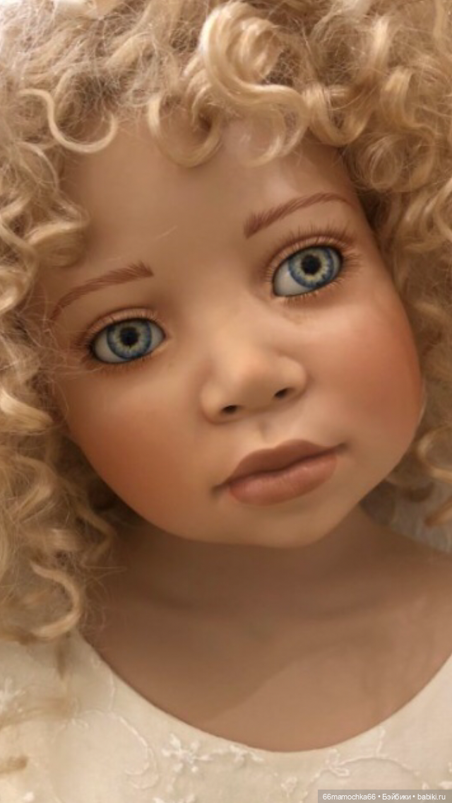 Я оглянулась посмотреть, не оглянулась ли она чтоб, посмотреть не оглянулась ли я