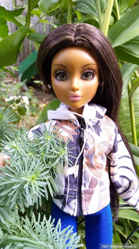 Фото Бижу Мокси Тинз / Moxie Teenz