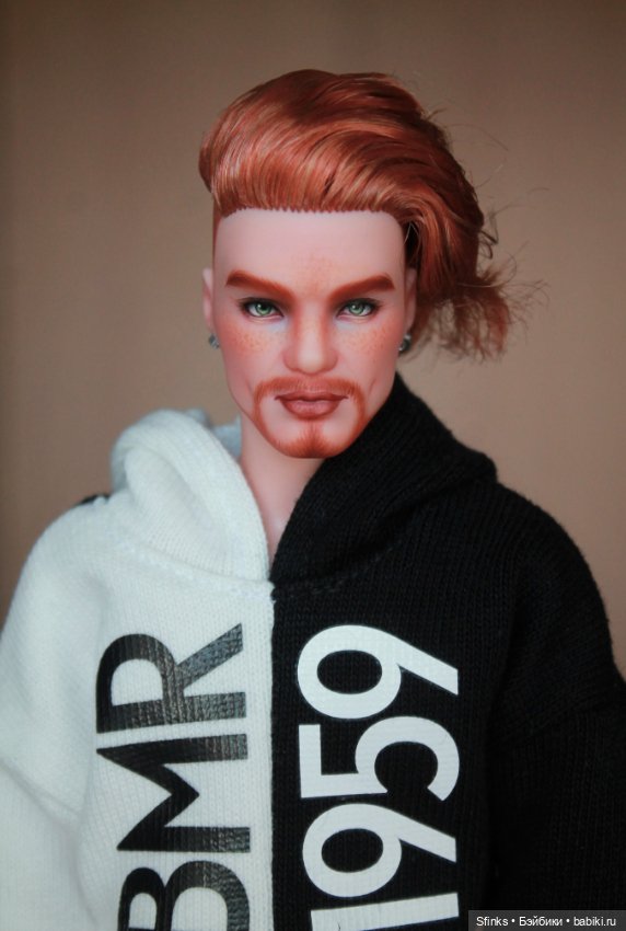 Рыжий - усатый - серьезный